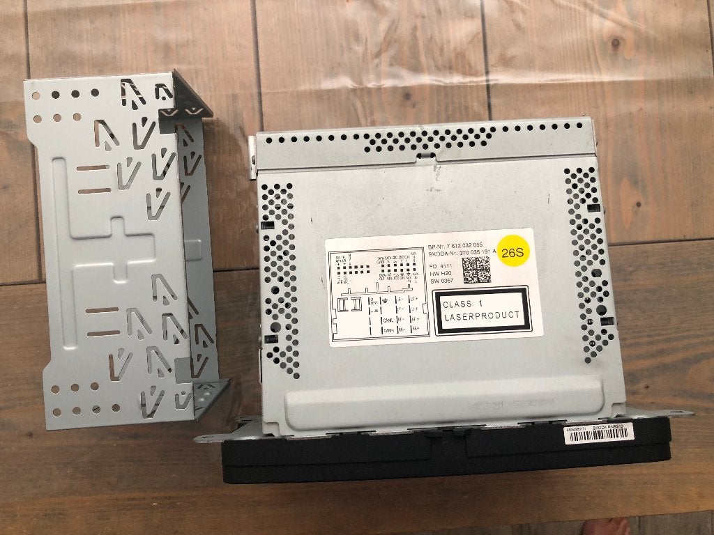 Originele Bosch Škoda RNS 310 / Amundsen autoradio, Ophalen, Zo goed als nieuw