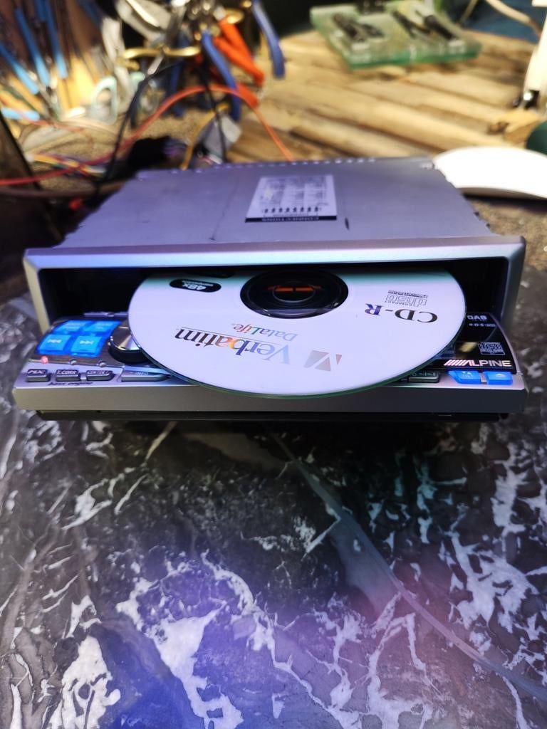 *Alpine CDA-9812RB* verkocht!met *Equalizer/MEDIA-XPANDER*, Auto diversen, Autoradio's, Ophalen of Verzenden, Gebruikt