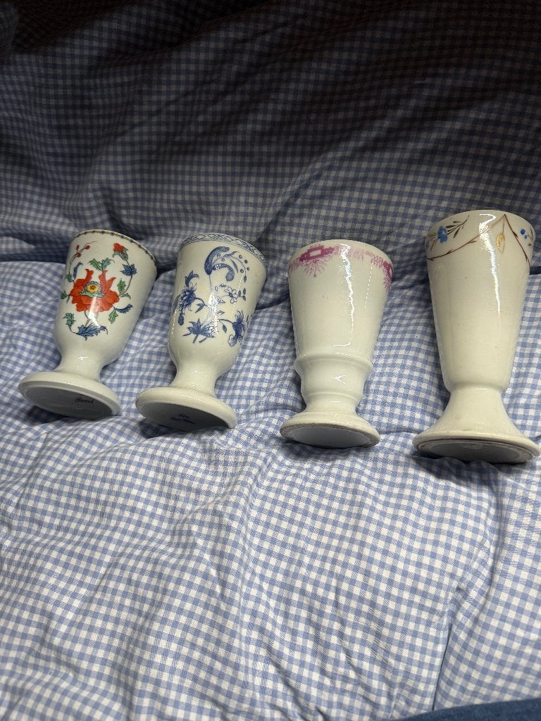 4 oude porseleinen bekers, Antiek en Kunst, Ophalen of Verzenden