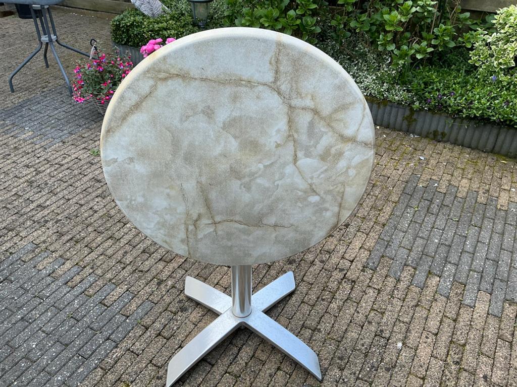 Ronde tuintafel 70x73 cm - Zo goed als nieuw, Ophalen, Zo goed als nieuw