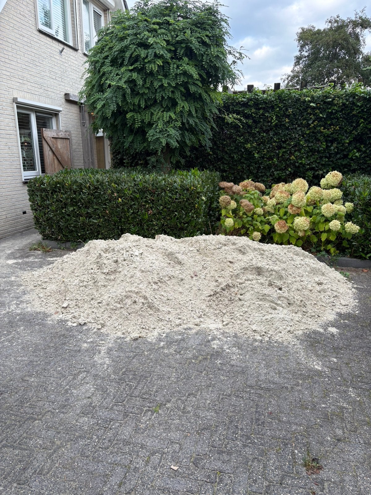 1 m3 geel zand, Ophalen, Zo goed als nieuw, Ophoogzand