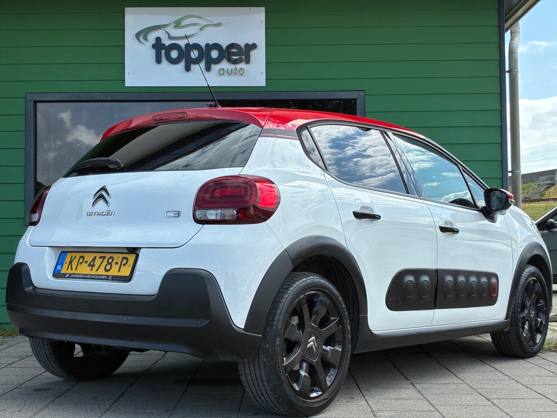 Citroen C3 1.2 PureTech S&S Shine|D-riem v.v.|Navigatie|Came, Voorwielaandrijving, 1025 kg, 450 kg, Euro 6