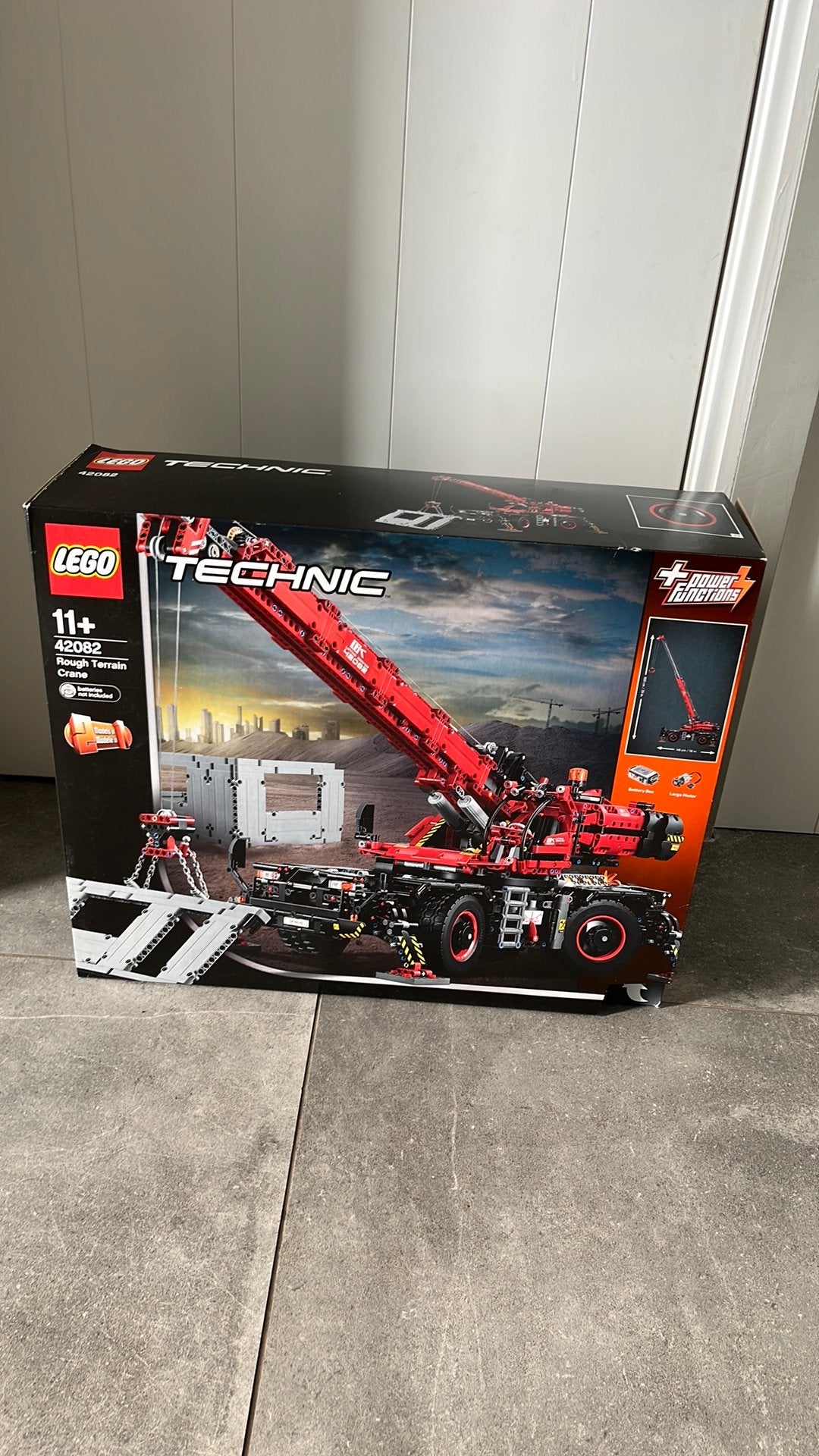 Nieuw - Lego technic 42082 rough terrain crane, Kinderen en Baby's, Speelgoed | Duplo en Lego, Ophalen, Nieuw, Complete set, Lego