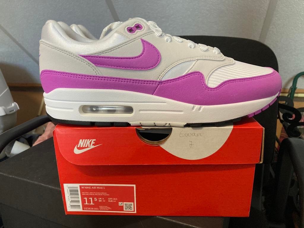 Nike air max 1 fuchsia 44, Ophalen of Verzenden, Nieuw, Overige kleuren