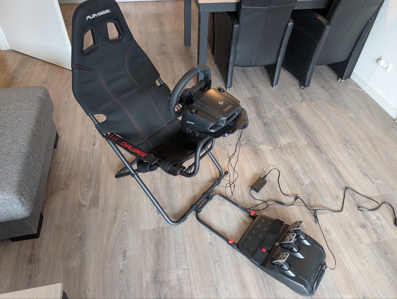Logitech G923 racestuur met Playseat Challenge, Spelcomputers en Games, Ophalen, Gebruikt