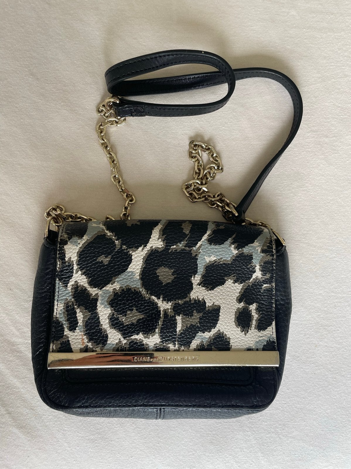 Diane von Furstenberg Schoudertasje Leopard Print, Ophalen of Verzenden, Gebruikt, Zwart, Schoudertasje