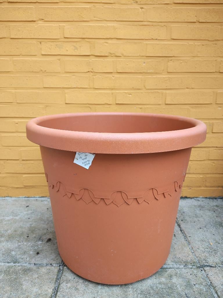 Bloempot op wieltjes, Tuin en Terras, Bloempotten, Ophalen, Kunststof, Gebruikt, 40 cm of meer