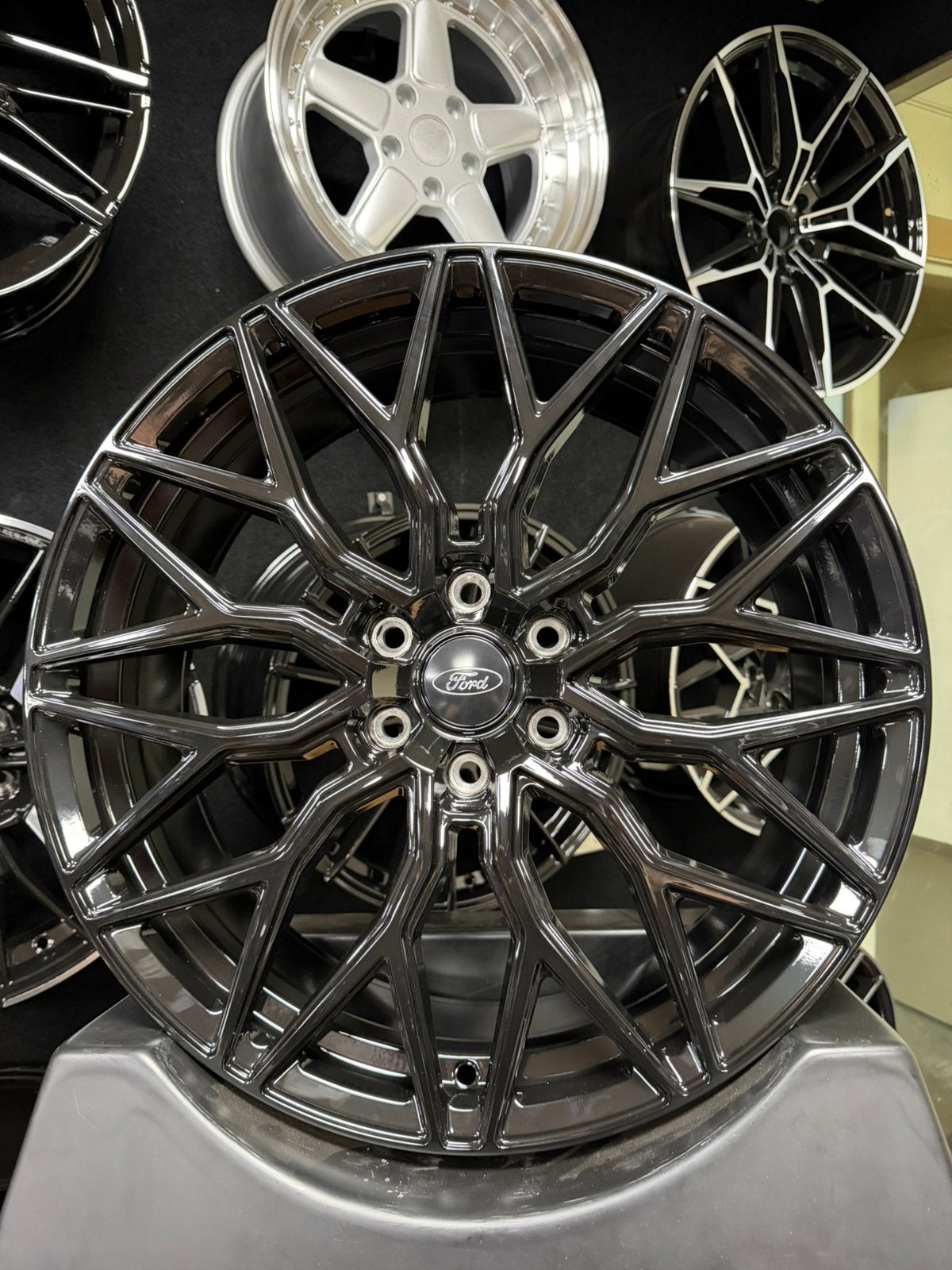 20 inch velgen voor Ford Transit Custom 6x120 VW transporter