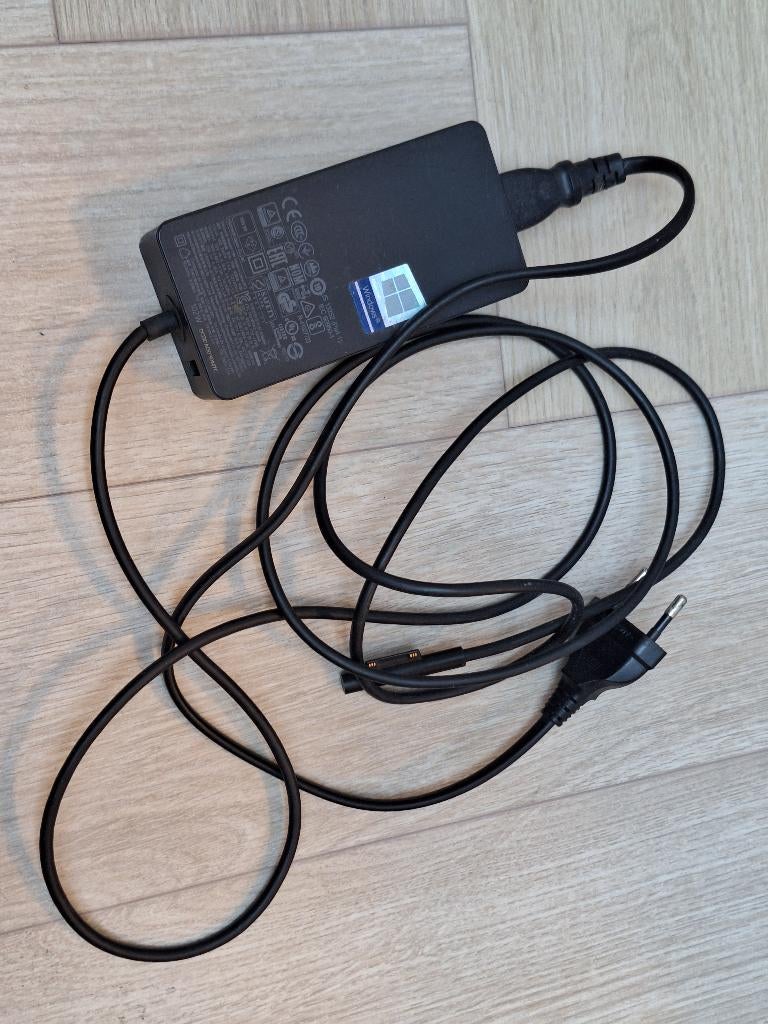 Microsoft Surface Book 102 Watt Charger / Lader, Computers en Software, Windows Laptops, Ophalen of Verzenden, 13 inch, 2 tot 3 Ghz