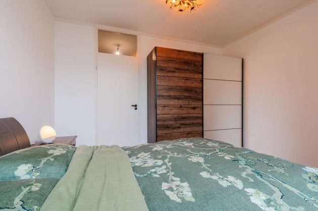 Kledingkast te koop, Huis en Inrichting, Ophalen, Met deur(en), Glas, 200 cm of meer