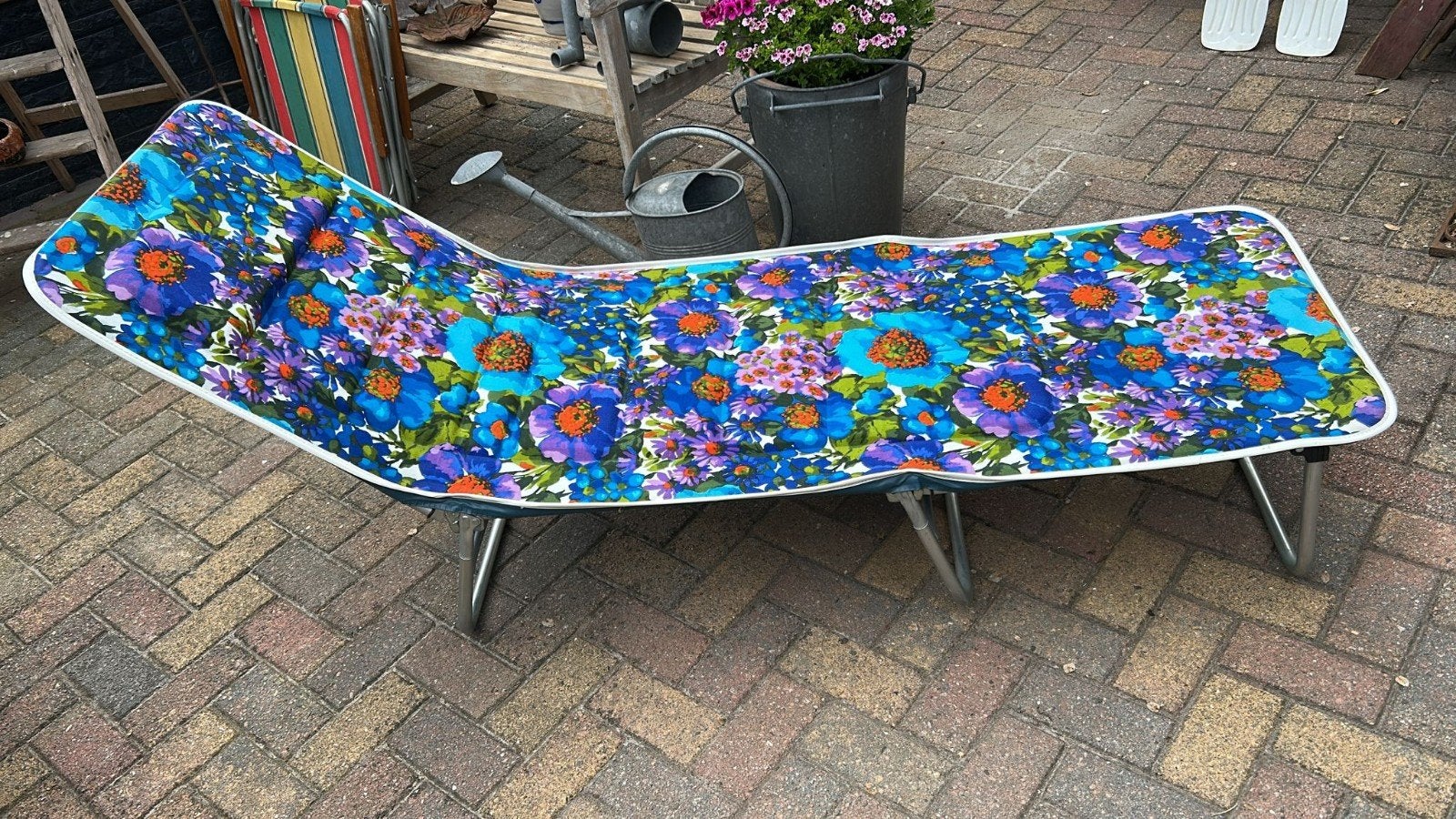 Zomers ligbed retro, Ophalen, Nieuw