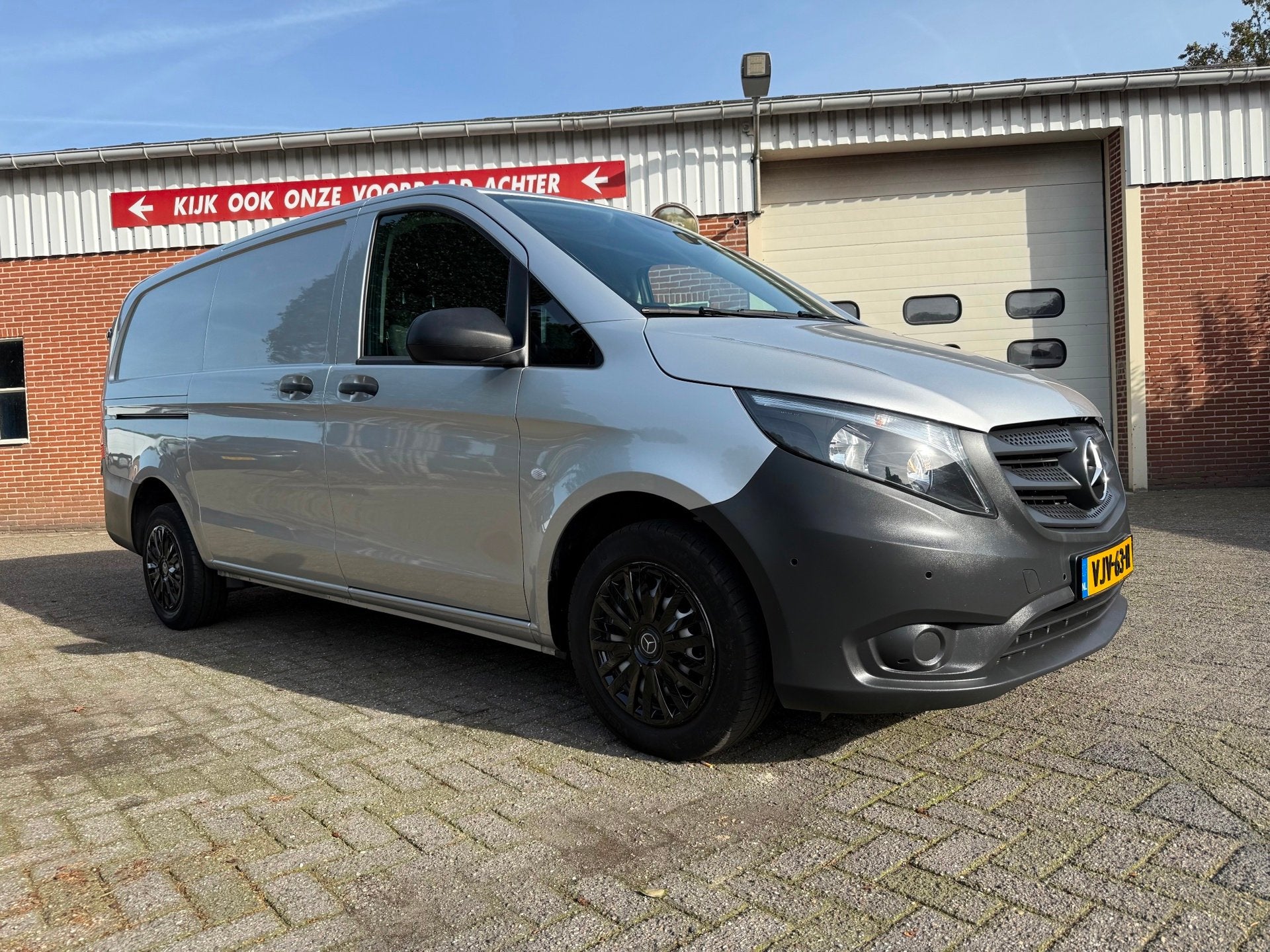 Mercedes-Benz Vito 110 CDI Lang camera stoelverwarming airco, Auto's, Voorwielaandrijving, 15 km/l, Euro 6, 4 cilinders