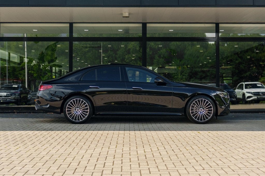 Mercedes-Benz E-klasse 300e Sport Edition | Panoramaschuifda, Auto's, Mercedes-Benz, Automaat, Achterwielaandrijving, 4 cilinders