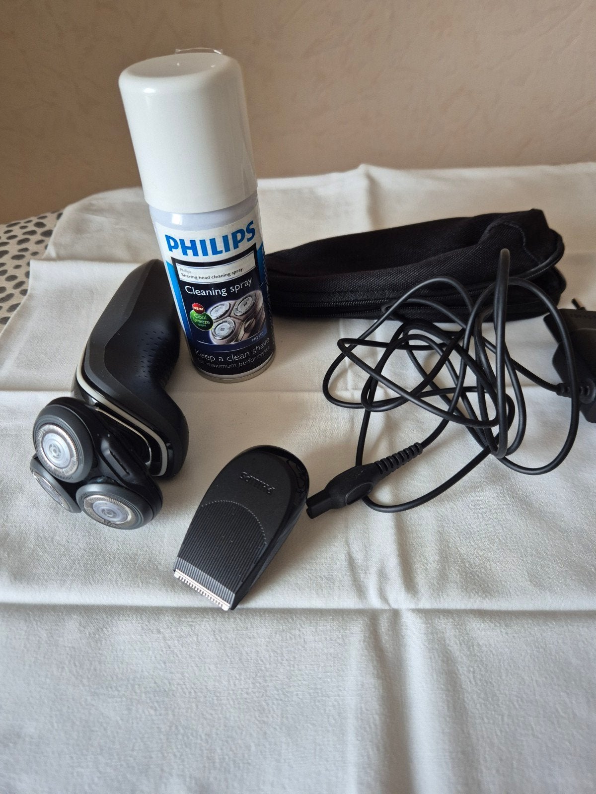 Philips Series 5000 scheerapparaat met accessoires, Witgoed en Apparatuur, Persoonlijke-verzorgingsapparatuur, Ophalen of Verzenden