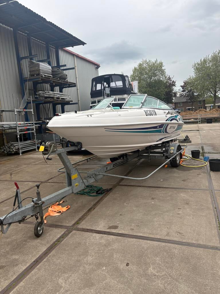 speedboot bowrider met Evinrude E tec150pk  buitenboordmotor, Watersport en Boten, Speedboten, Ophalen, Gebruikt, 120 tot 200 pk
