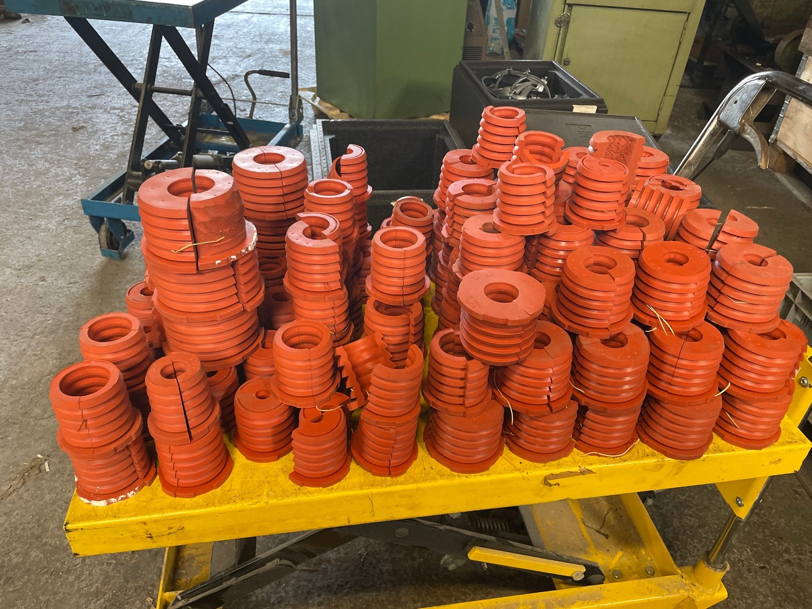 Grote partij ca 135 nieuwe rubber "Slipsil" afdichtpluggen, Ophalen, Nieuw, Elektrisch