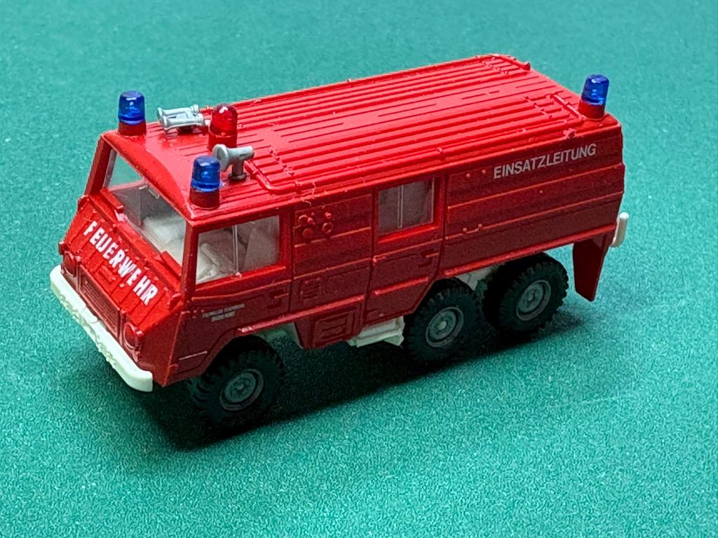 Roco Steyr Pinzgauer brandweer IMG7259/60/1, Ophalen of Verzenden, Gebruikt, Auto, Roco