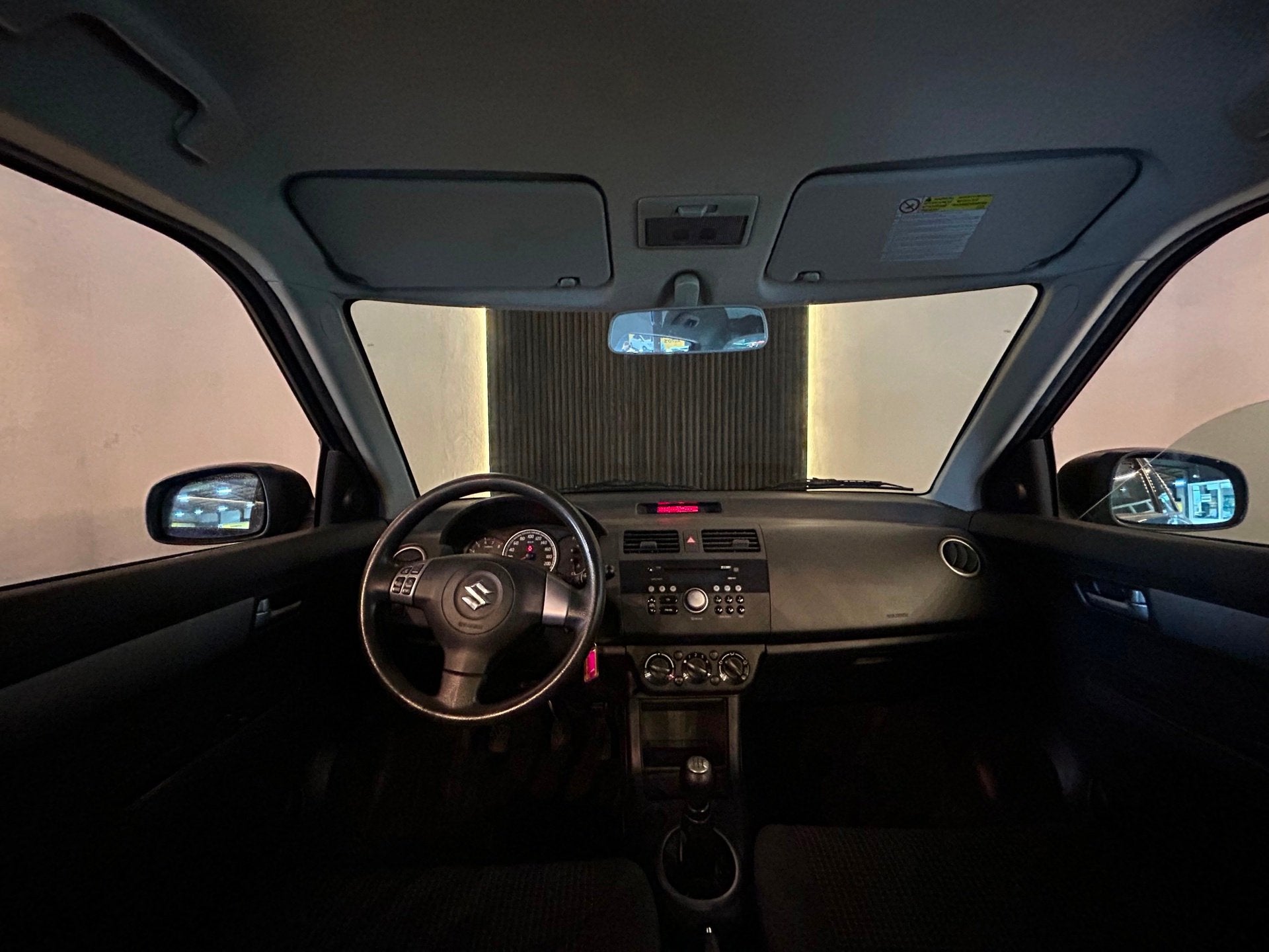 Suzuki Swift 1.5 GLS|VELGEN|AIRCO|STOELVERW|STUURBEDIEN|SPOR, Voorwielaandrijving, 4 cilinders, Swift, Bedrijf