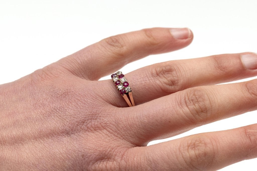 Diamanten robijnen fraaie gouden antieke dames ring vintage