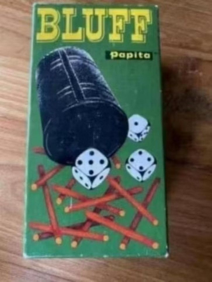 Bluff ( dobbelsteen spel) merk papita ( vintage), Ophalen of Verzenden, Gebruikt