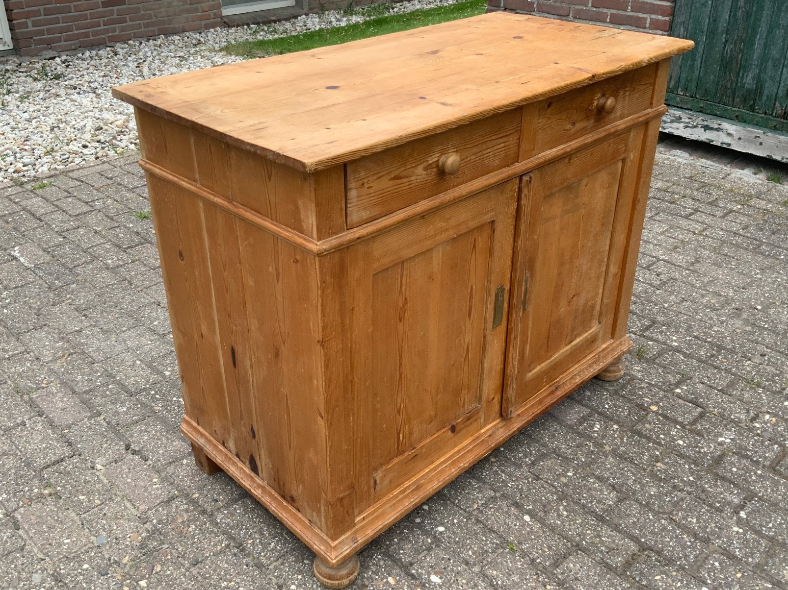 Antiek geloogd grenen kastje (ca. 1900) – 113,5 x 90,5, Ophalen