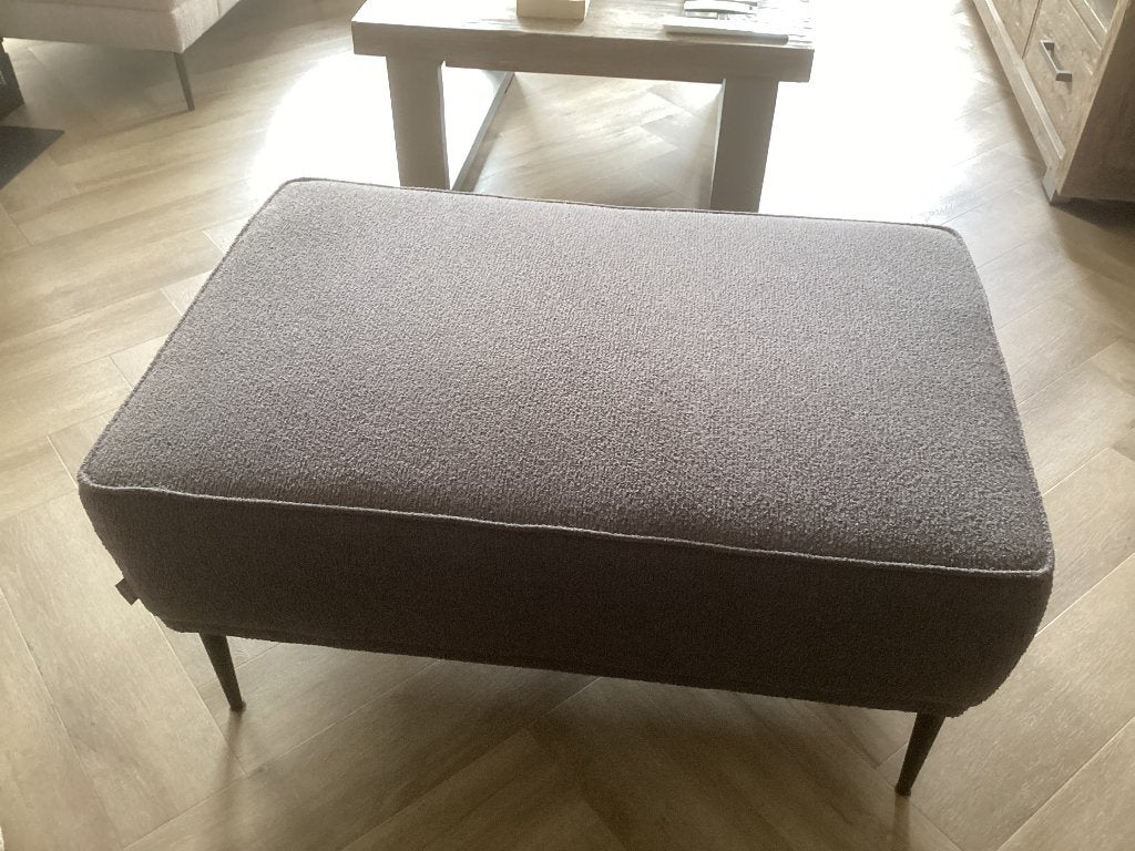 Poef/hocker merk Xooon, Ophalen, 50 tot 75 cm, Zo goed als nieuw, Stof