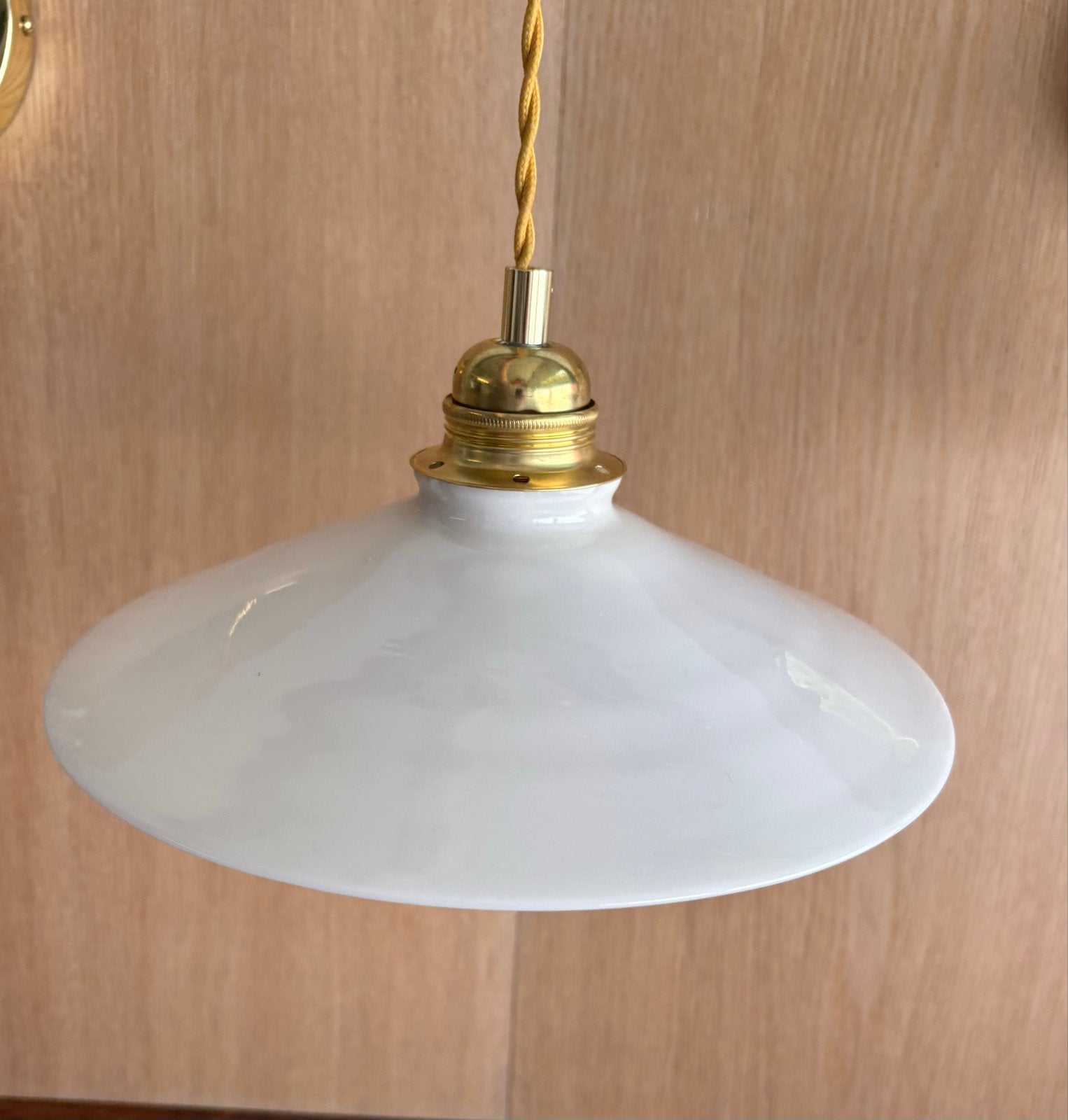 Vintage Opale Glazen lamp kapje uit Frankrijk - Melkglas, Ophalen