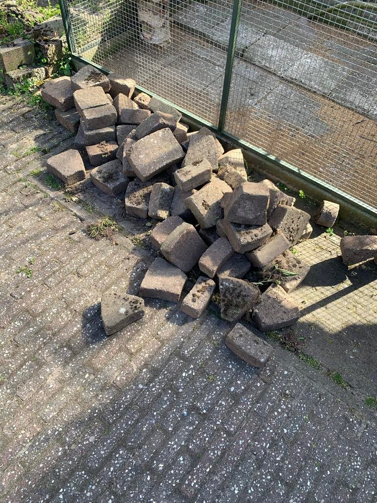 Gebruikte betonklinkers voor tuin of oprit, Tuin en Terras, Tegels en Klinkers, Ophalen, Gebruikt, Klinkers, Minder dan 5 m²