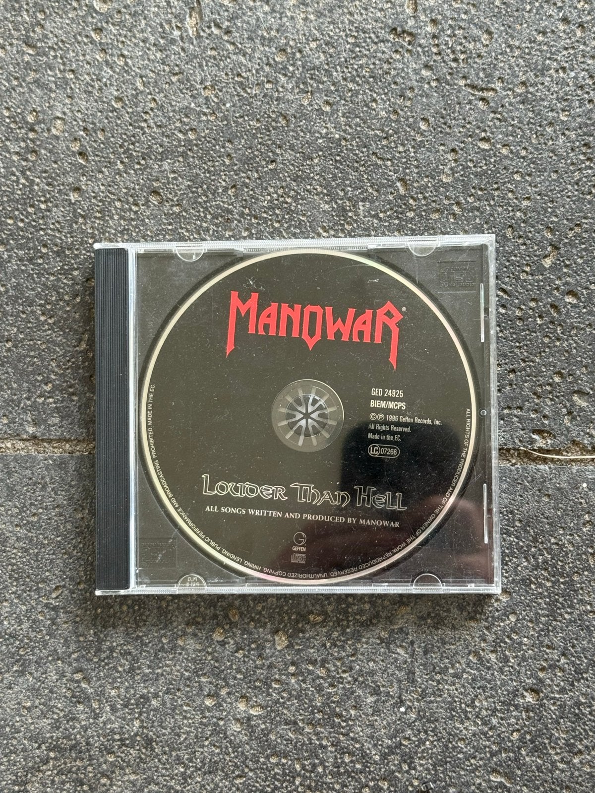 Manowar - Louder Than Hell CD (Heavy Metal), Heavy metal, Ophalen of Verzenden, Zo goed als nieuw, Inclusief doosje