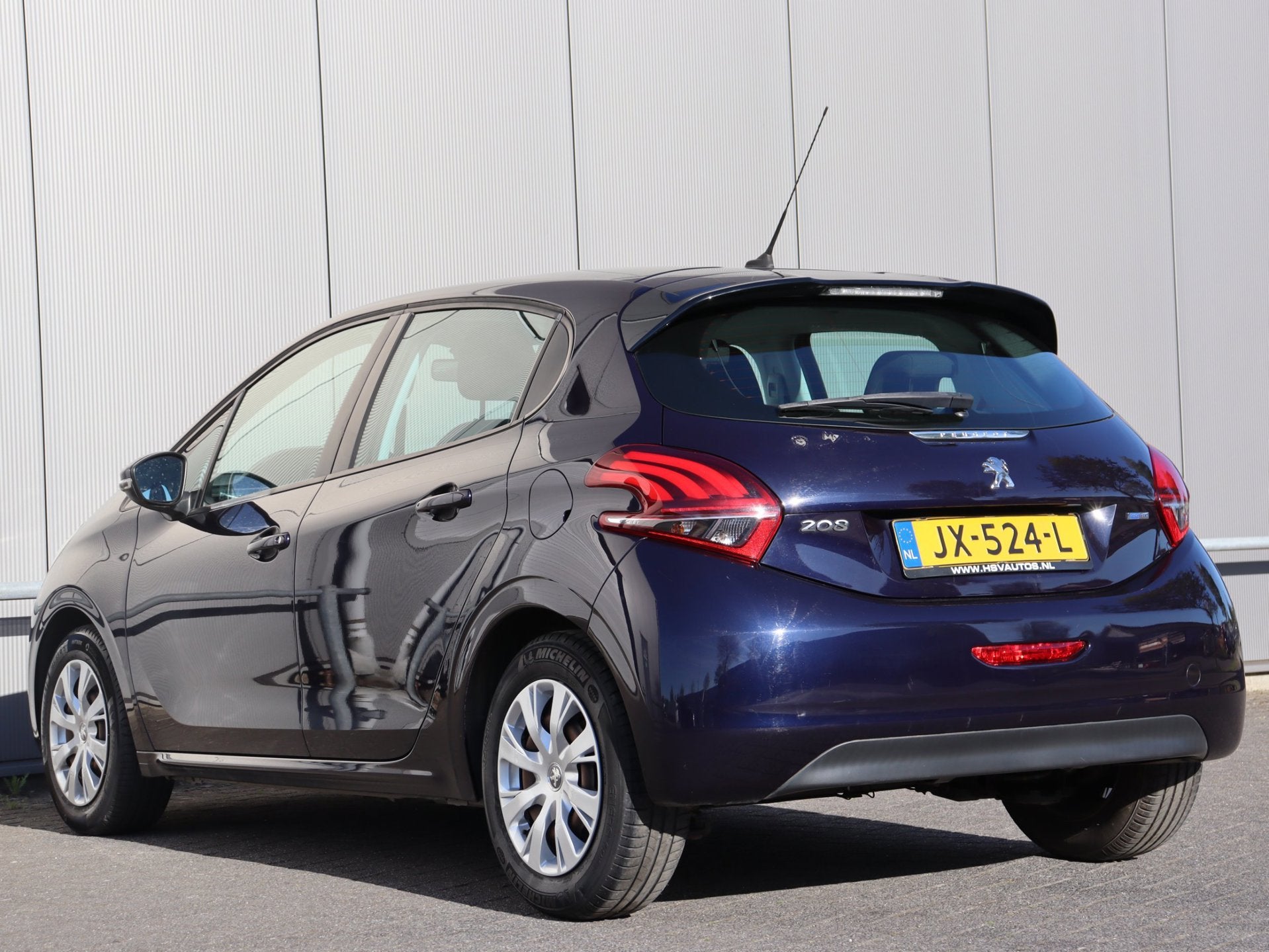 Foto 8 van Peugeot 208 1.2 PureTech Active airco navi org NL