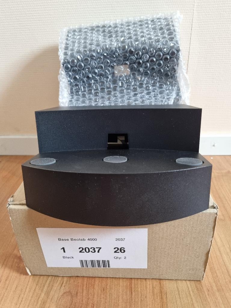 1x nieuwe Base Beolab 4000 (standaard), Audio, Tv en Foto, Luidsprekers, Overige merken, Nieuw, Ophalen of Verzenden, 120 watt of meer