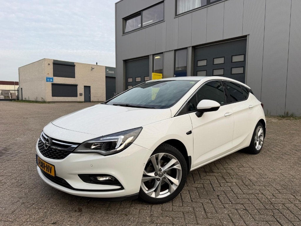 ZEER ELEGANTE OPEL ASTRA 1.4 TURBO 150PK WIT