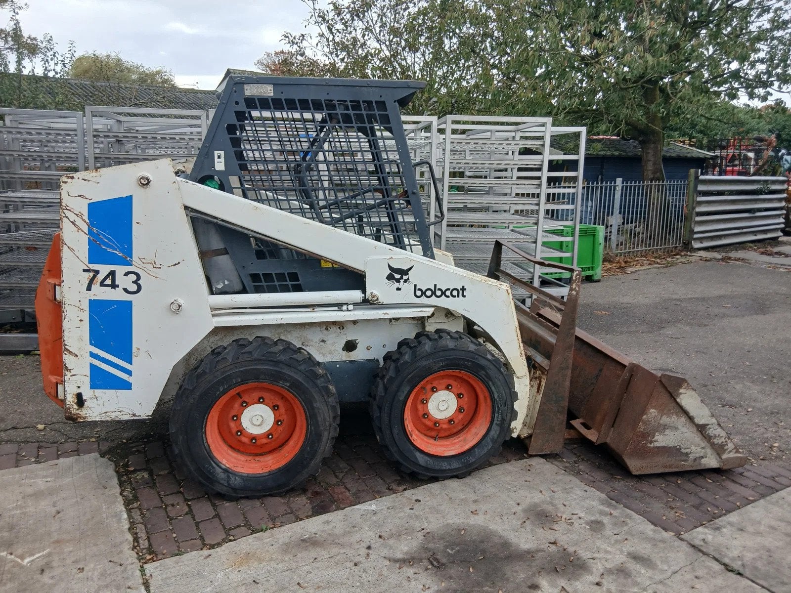 Bobcat 743 743 (bj 2006), Wiellader of Shovel
