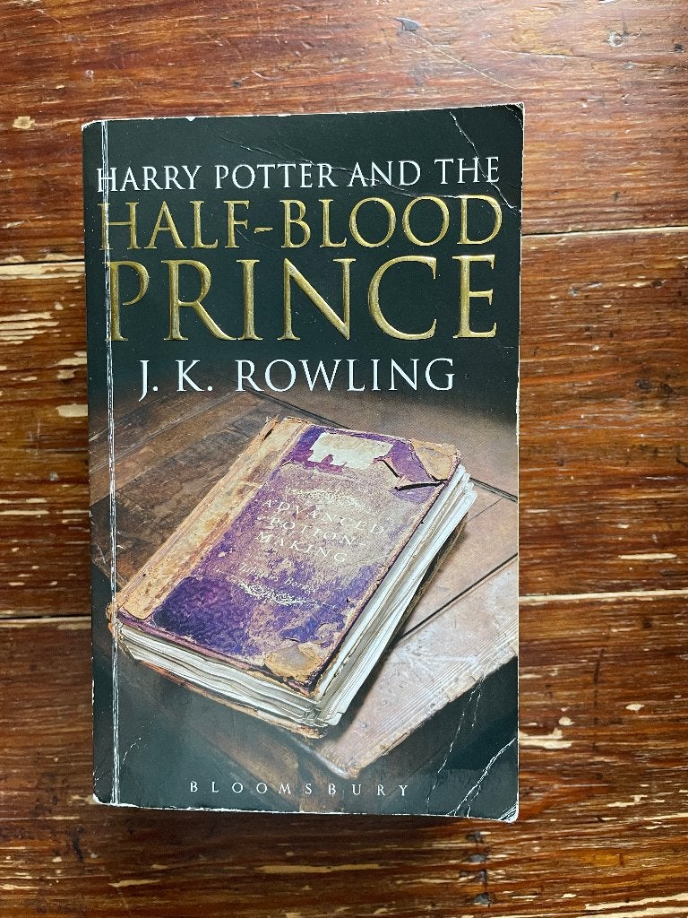 Harry Potter and the Half-Blood Prince Adult Edition 2006, Ophalen of Verzenden, Gelezen, J.K. Rowling