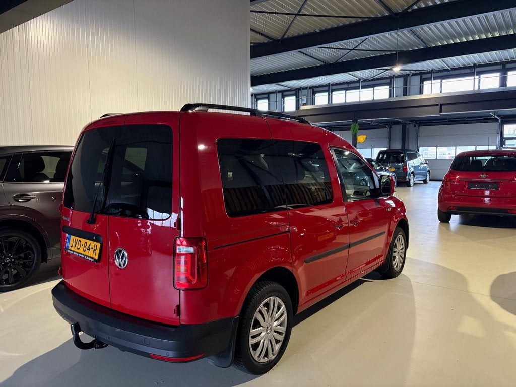 Volkswagen CADDY 1.4 TSI Trendline trekhaak stoelverwarming, Auto's, Volkswagen, Gebruikt, 4 cilinders, Geïmporteerd, 131 pk