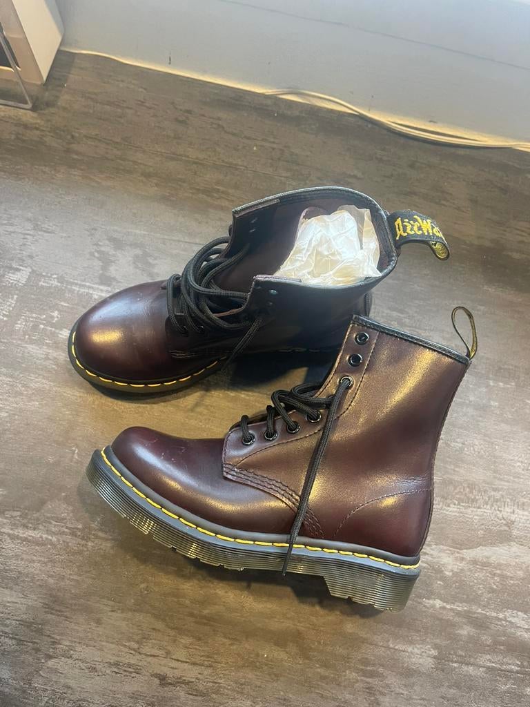 Dr. Martens, Ophalen of Verzenden, Zo goed als nieuw, Meisje, Laarzen