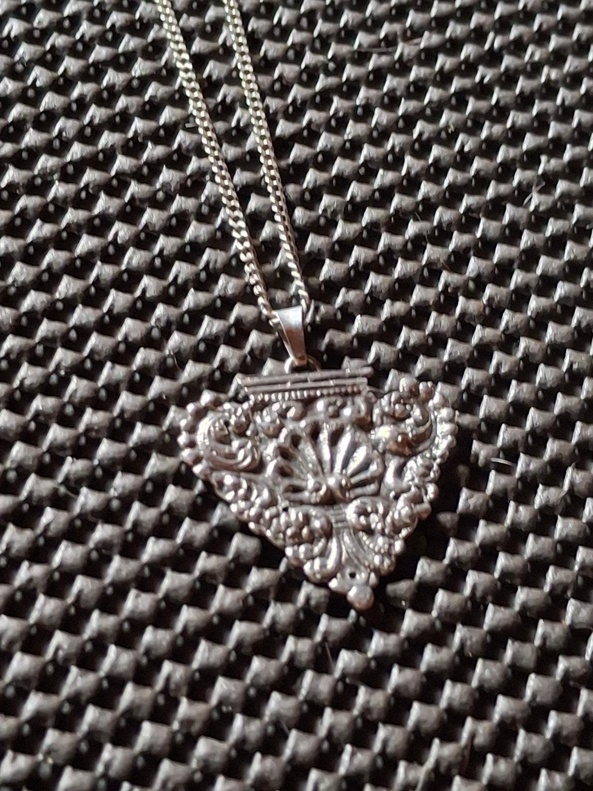zilveren ketting met hanger  bijbelslot, Ophalen of Verzenden
