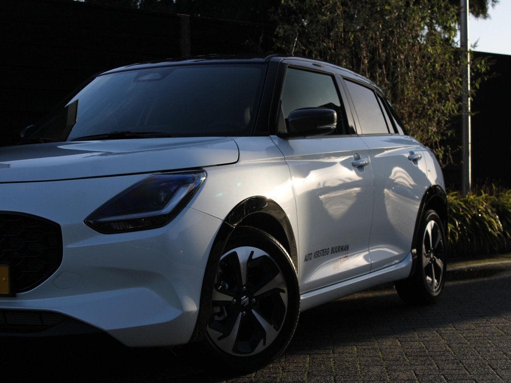 Suzuki Swift Style 1.2 Smart Hybrid 85PK CVT Automaat Two-To, Auto's, Suzuki, 12 maanden, 400 kg, Origineel Nederlands, Hatchback