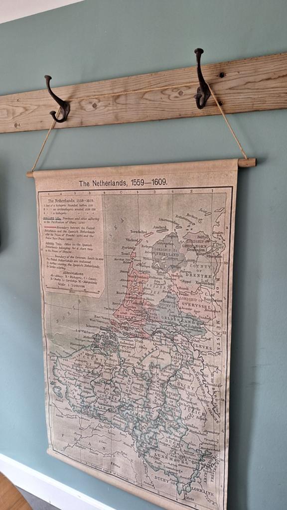 Landkaart Nederland 1559-1609 canvasdoek, Verzamelen, Ophalen of Verzenden, Voor 1940