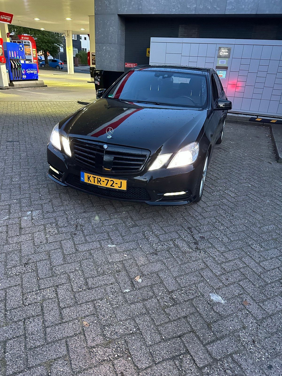 Mercedes-Benz E-Klasse E500 Sedan 4 MATIC Aut7 W212 2012, Auto's, 1885 kg, Zwart, Vierwielaandrijving, Particulier