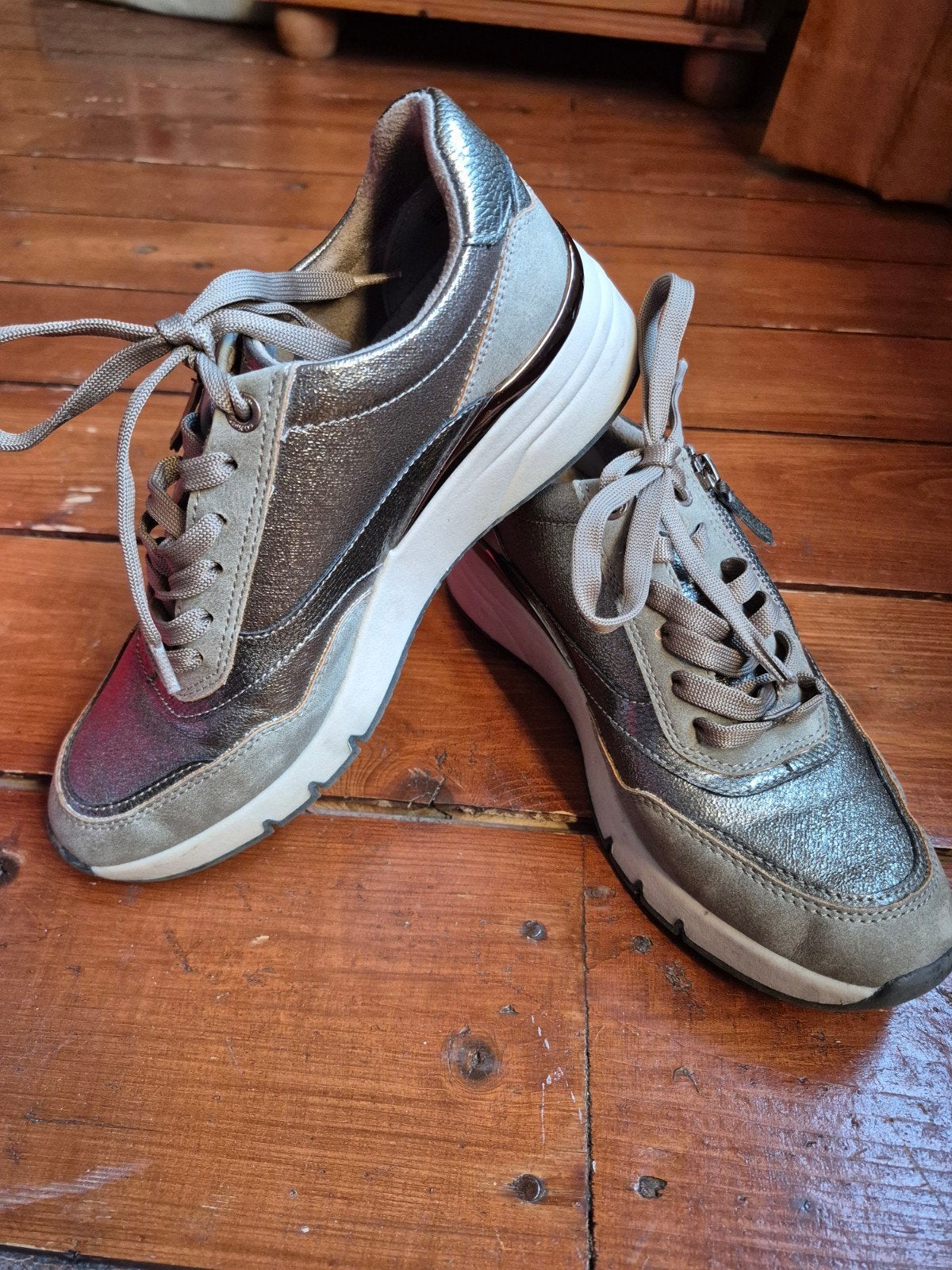 S.Oliver dames sneakers maat 38 taupe/bronskleurig, Kleding | Dames, Bruin, Ophalen of Verzenden, Sneakers of Gympen, S.Oliver