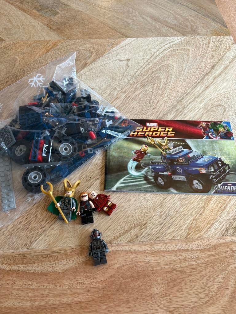 Lego super heroes 6867 + ultron minifigure, Ophalen of Verzenden, Zo goed als nieuw