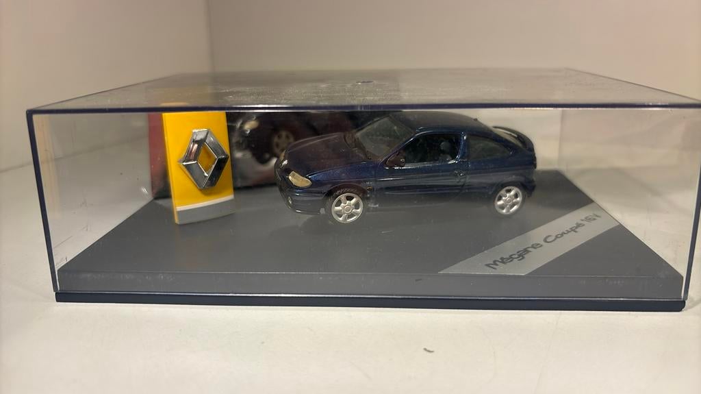 Renault megane coupe 16v vitesse 1.43, Hobby en Vrije tijd, Modelauto's | 1:43, Overige merken, Auto, Ophalen of Verzenden, A