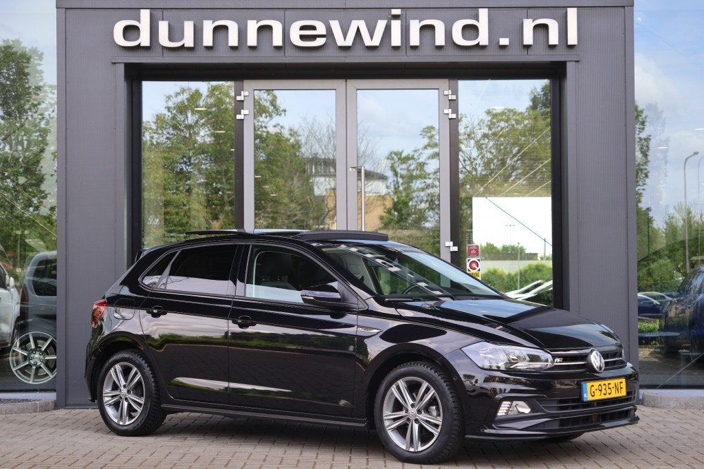 Volkswagen POLO 1.0 TSI HIGHL *R-Line*PANO*CLIMA*CARPLAY, Auto's, Voorwielaandrijving, Euro 6, 95 pk, Met garantie (alle)