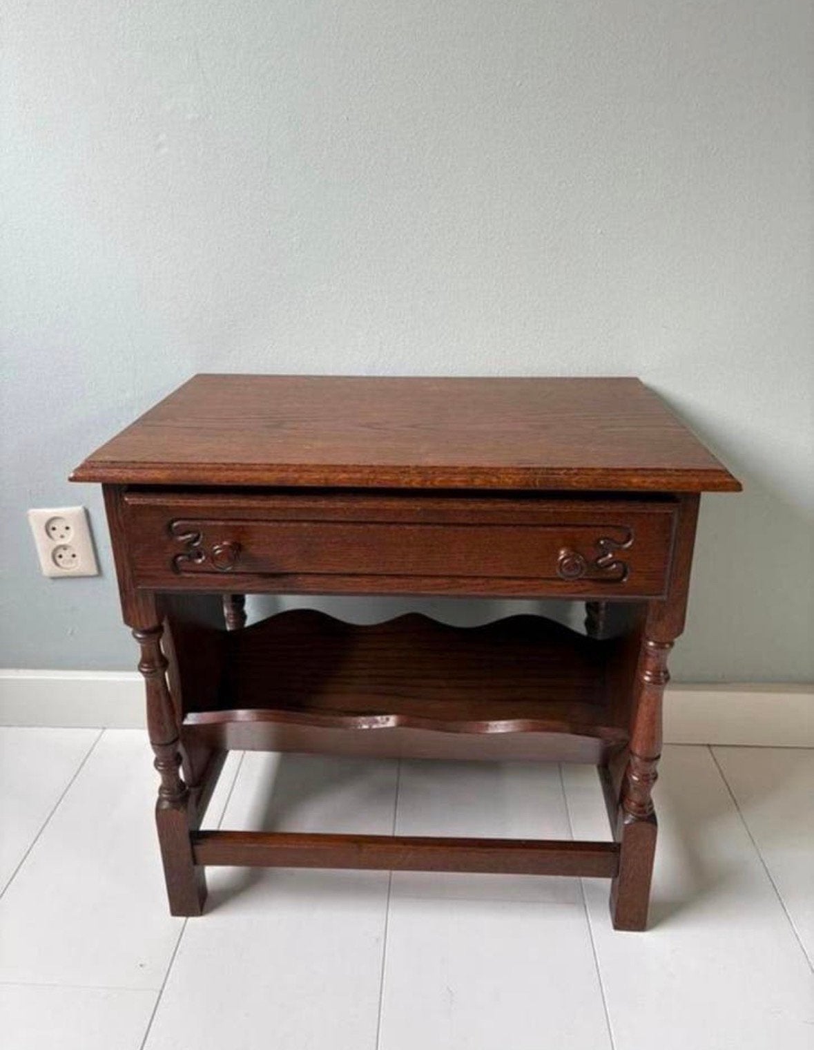 Vintage bijzettafel (krantentafeltje), Ophalen