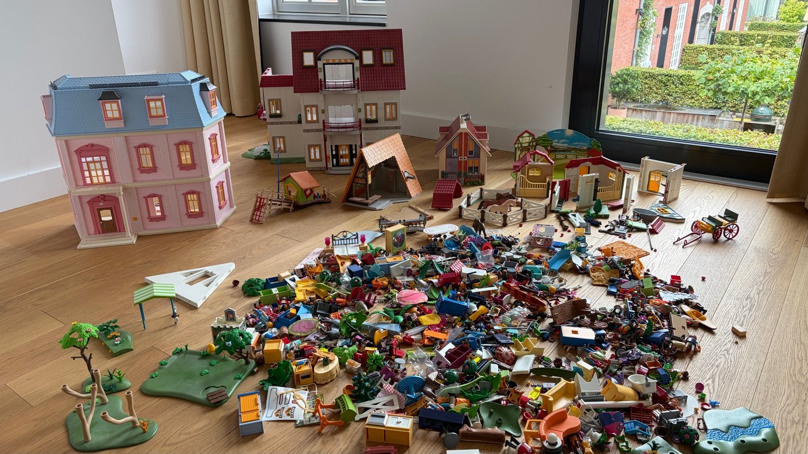 PLAYMOBIL 5302 5303 5167 Mega Lot + Houses, Horses & Figures, Kinderen en Baby's, Ophalen, Gebruikt, Gebouw, Complete set