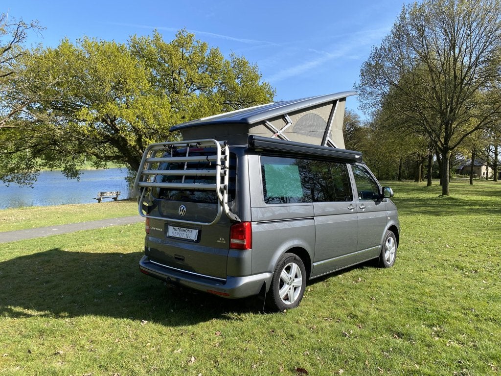 Volkswagen California T5 Comfortline | DSG Automaat | 140 Pk, Caravans en Kamperen, Campers, Automaat, Buscamper of Camperbus