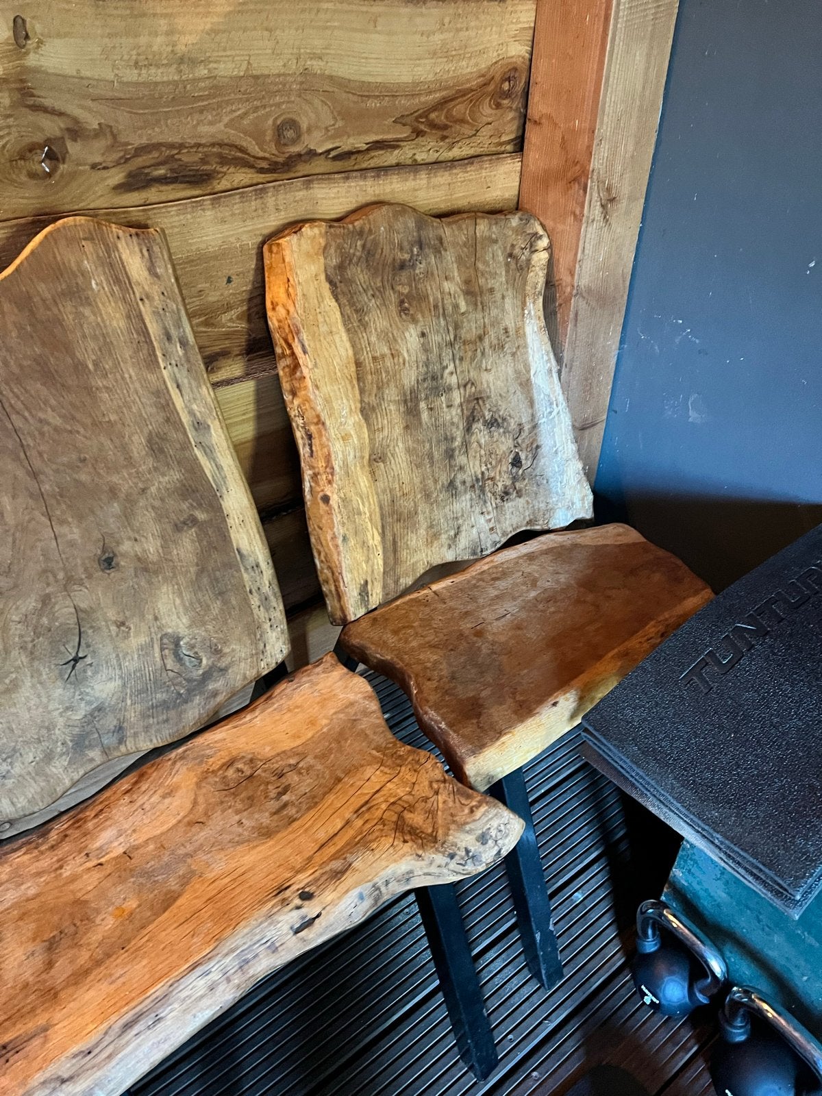 Unieke houten stoelen met metalen onderstel (set van 4), Gebruikt, Ophalen of Verzenden, Landelijk, Hout