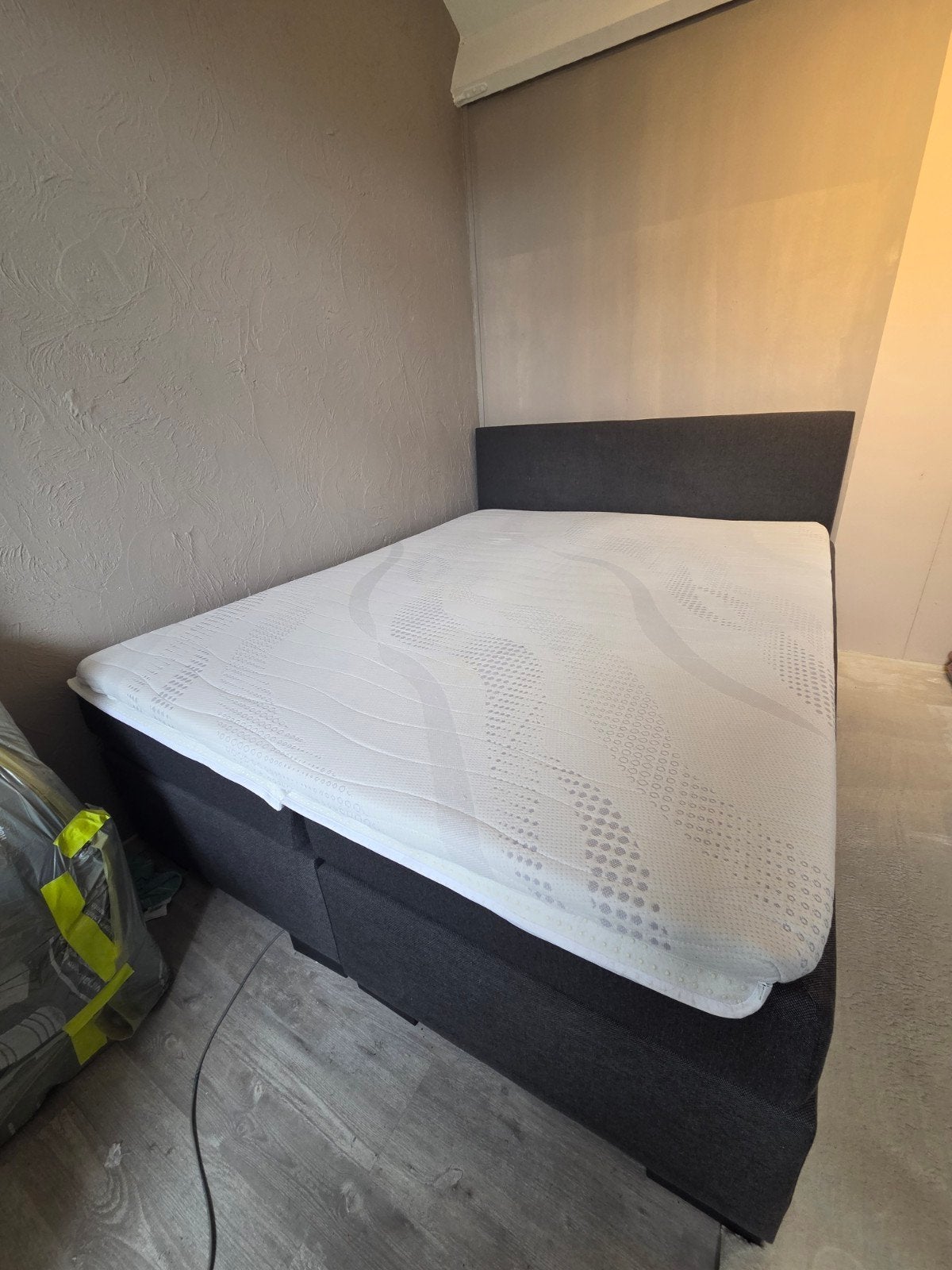 Boxspring bed 1.60m x 2m met matras, Ophalen, Gebruikt, Tweepersoons, 200 cm