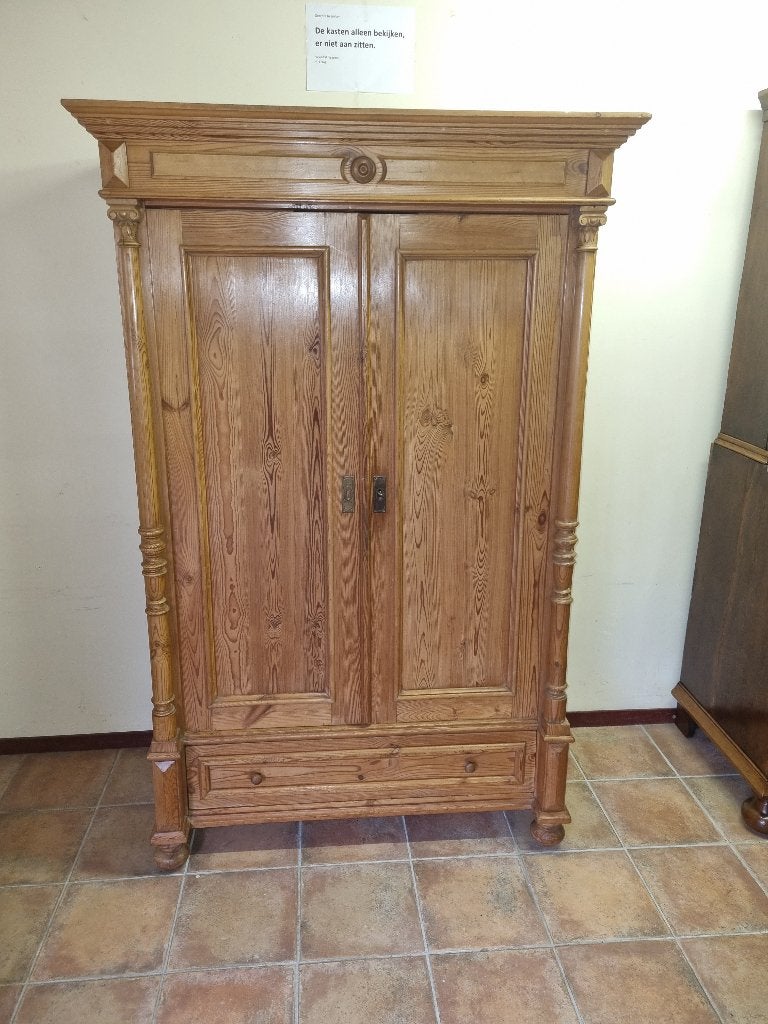 Antieke Grenen Kast met Planken en Lade